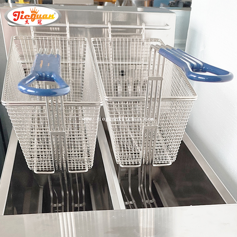 Friteuse verticale à 2 réservoirs avec ordinateur numérique et filtre à huile